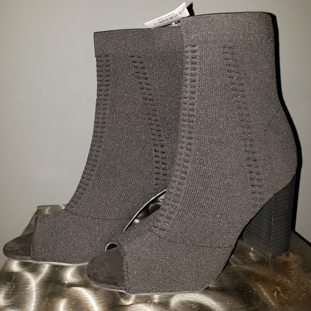 Women Open Toe Boots